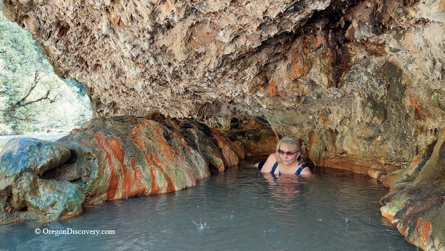 Umpqua Hot Springs, Oregon