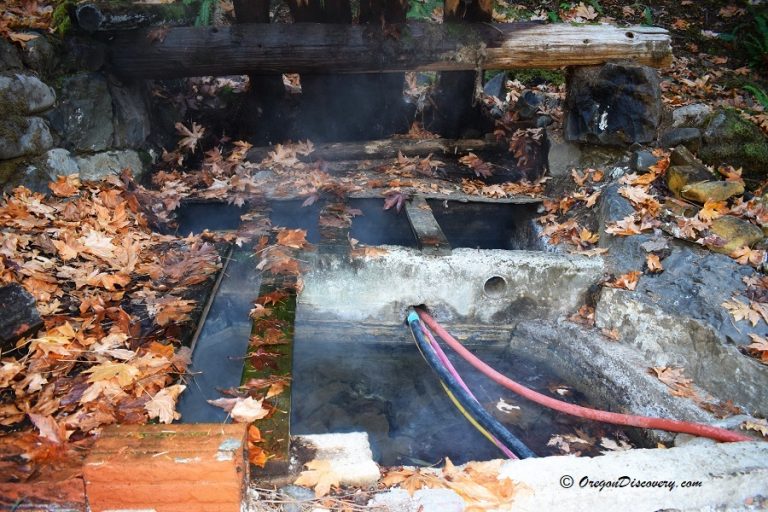 Lower Breitenbush Hot Springs Cascade Mountains Oregon Discovery