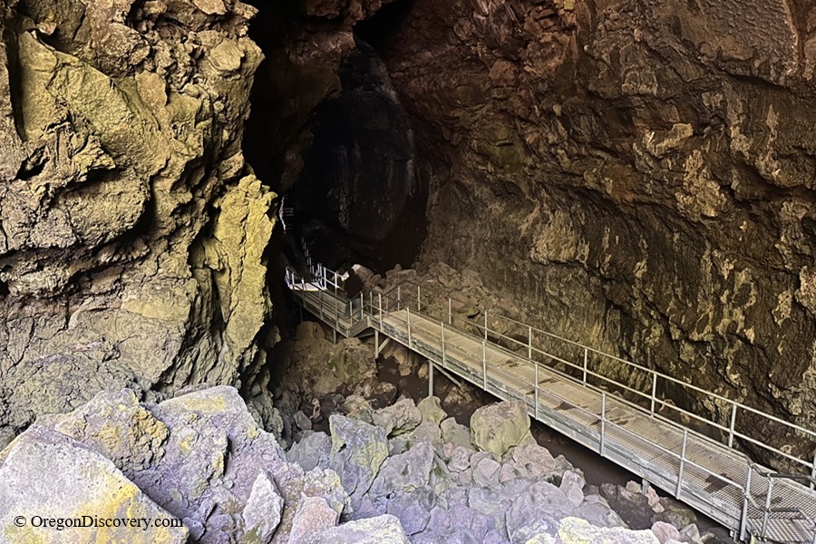 Lava River Cave - Bend, Oregon