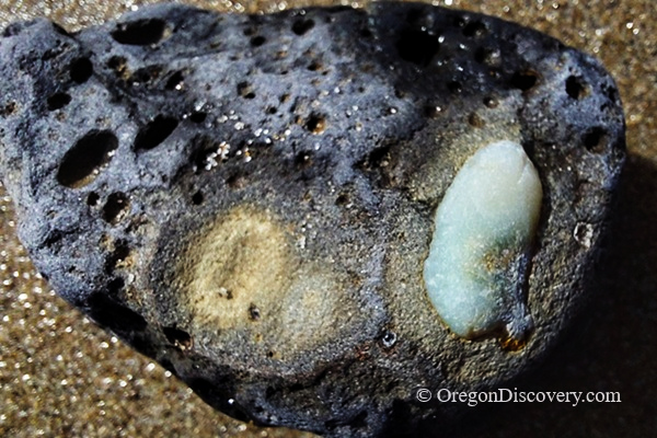 Short Beach Zeolite - Oregon Coast 