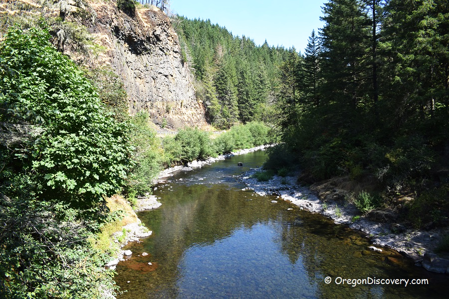 Day Use Site 16 - Molalla River Swimming Day Use Site 16 - Molalla River, Oregon