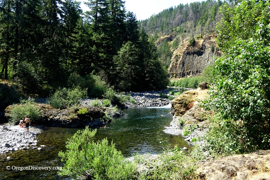 Ivor Davies Wayside - Molalla River Swimming Ivor Davies Wayside on the Molalla River, Oregon