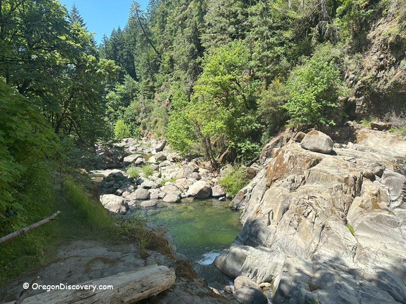 Coquille River Falls Oregon Hiking