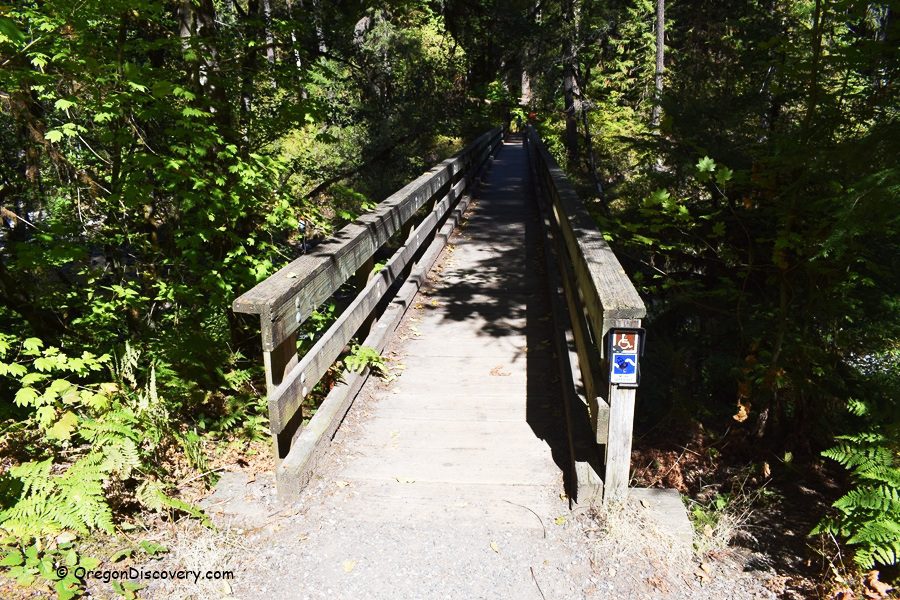 Cedar Creek Campground Bridge, Oregon
