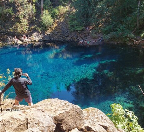 Tamolich Blue Pool, Oregon Overlook